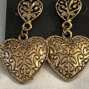 Gold Tone Etched Antiqued Heart Old World Retro Dangle Drop Valentine Earrings